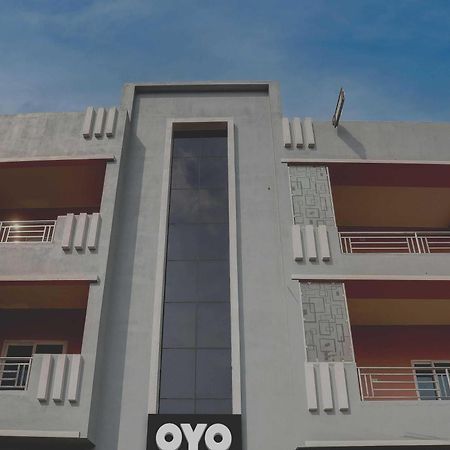 Hotel O Casa Midland Bhubaneswar Exterior photo