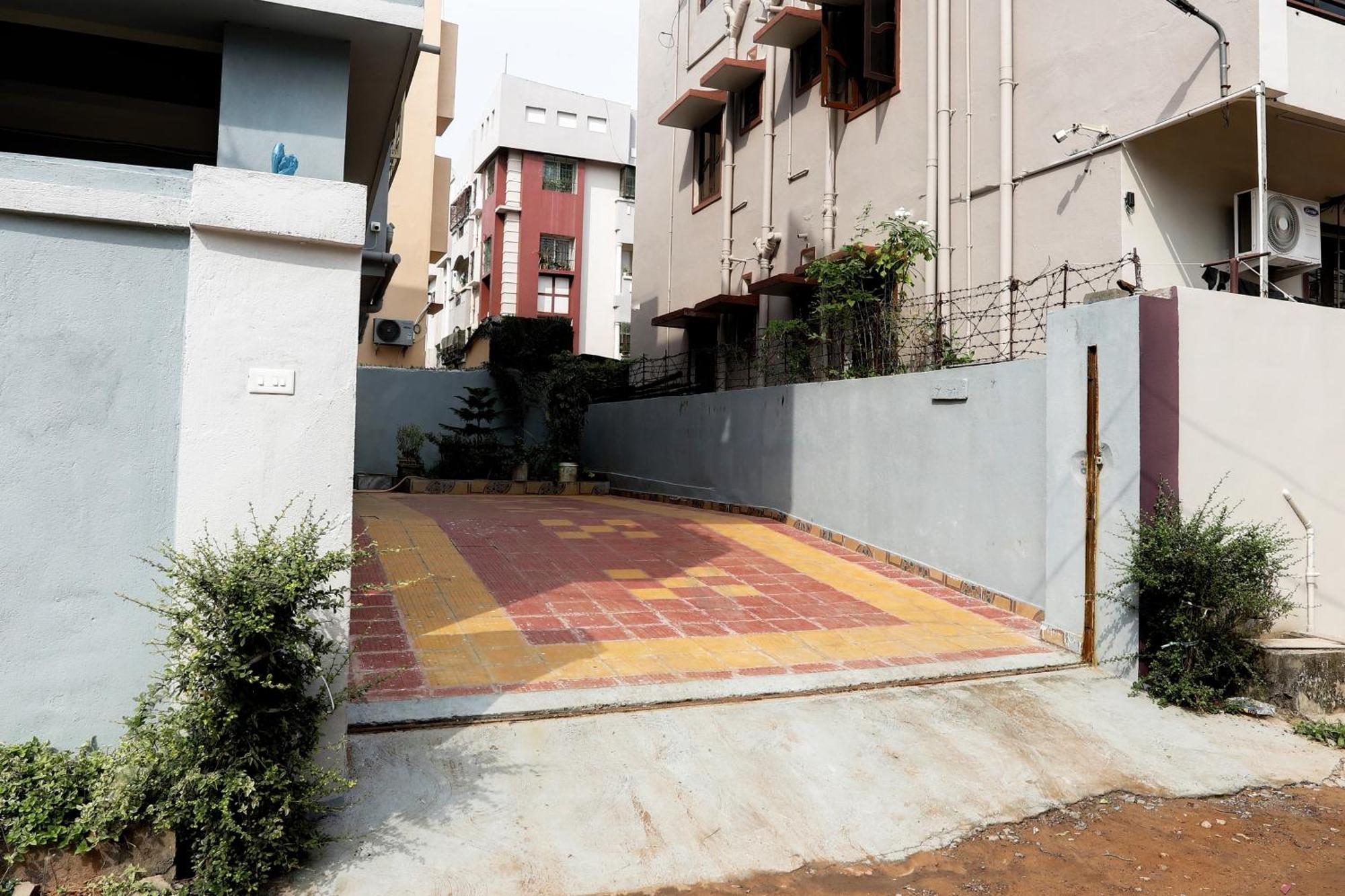 Hotel O Casa Midland Bhubaneswar Exterior photo