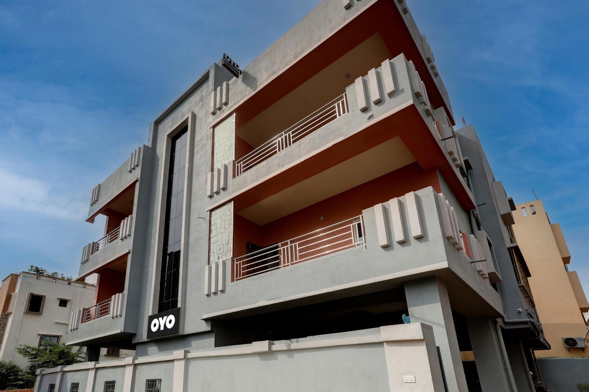 Hotel O Casa Midland Bhubaneswar Exterior photo